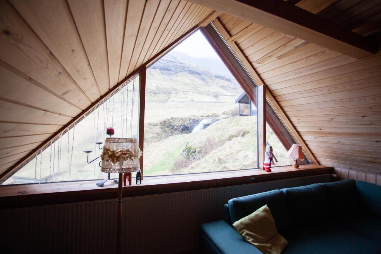 Idyllic Vacation Home With A Breathtaking View Bour エクステリア 写真