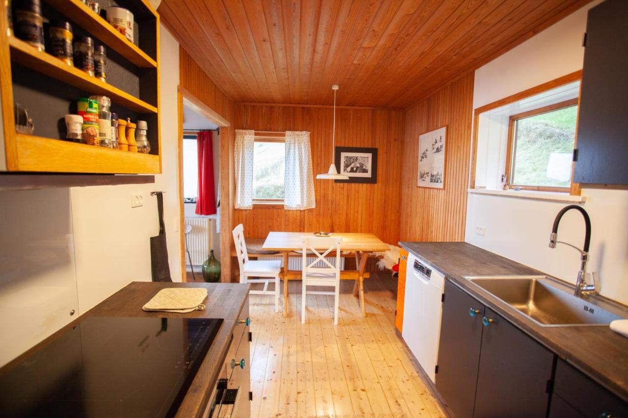 Idyllic Vacation Home With A Breathtaking View Bour エクステリア 写真