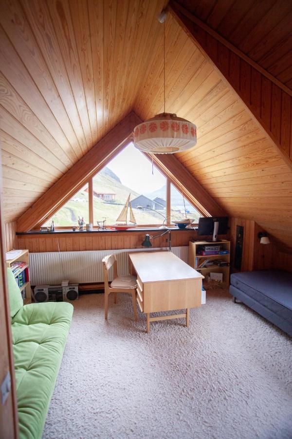 Idyllic Vacation Home With A Breathtaking View Bour エクステリア 写真